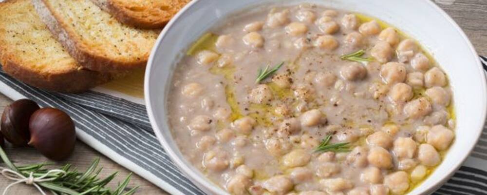 ZUPPA DI CECI SECCHI SALENTINI E PATATE SIEGLINDE